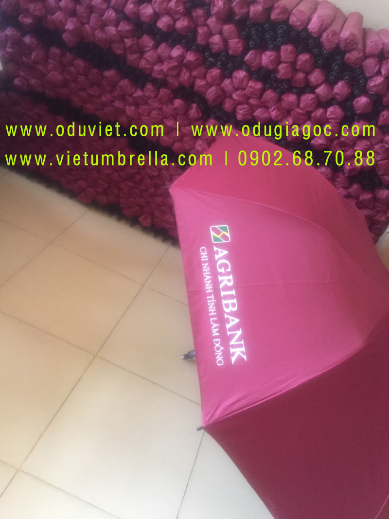 xưởng sản xuất ô dù cầm tay in logo quảng cáo